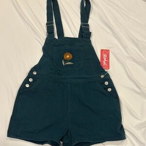 3/$40 NWT Green Jean overalls shorts embroidered medium